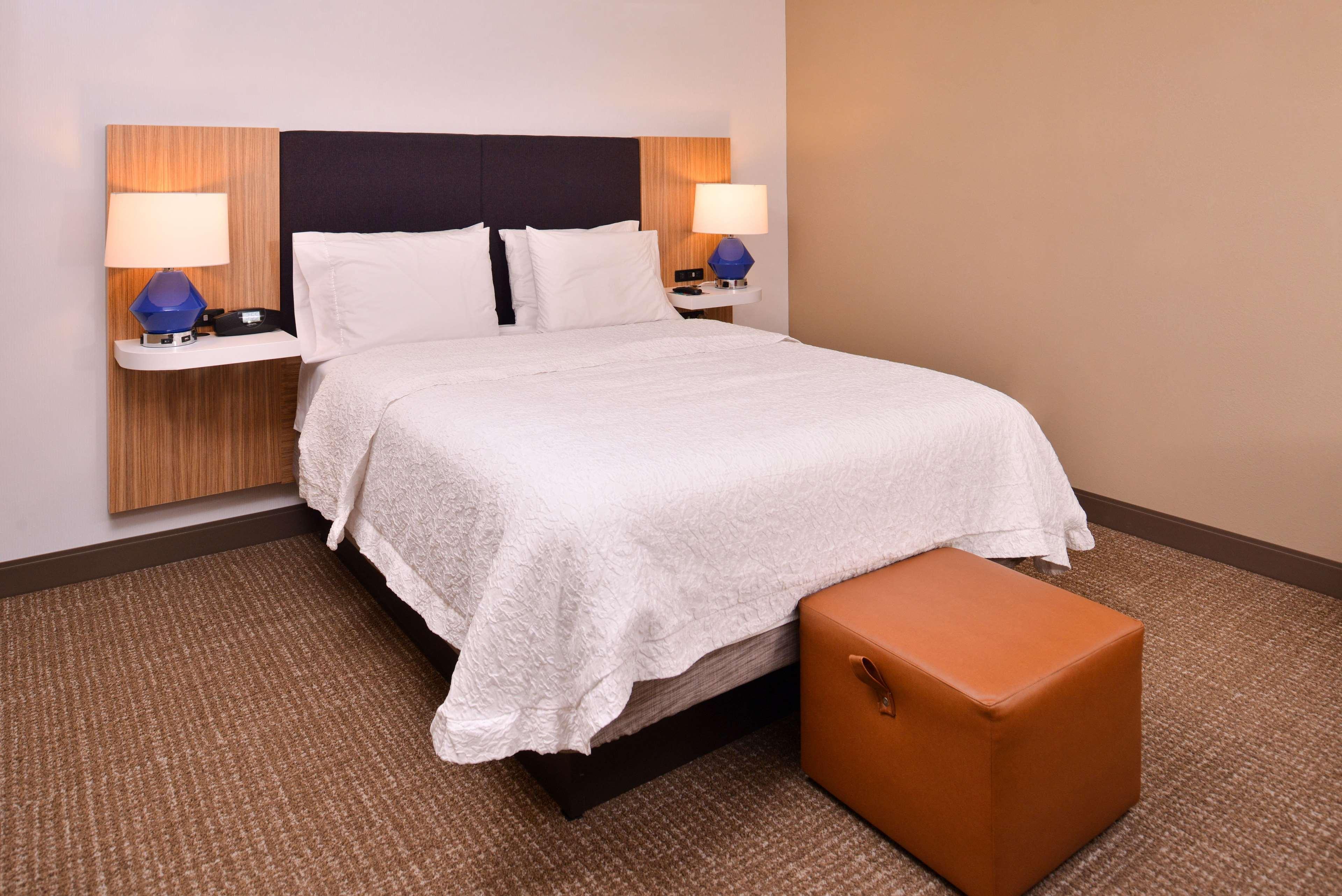 Hampton Inn Йорк Екстериор снимка