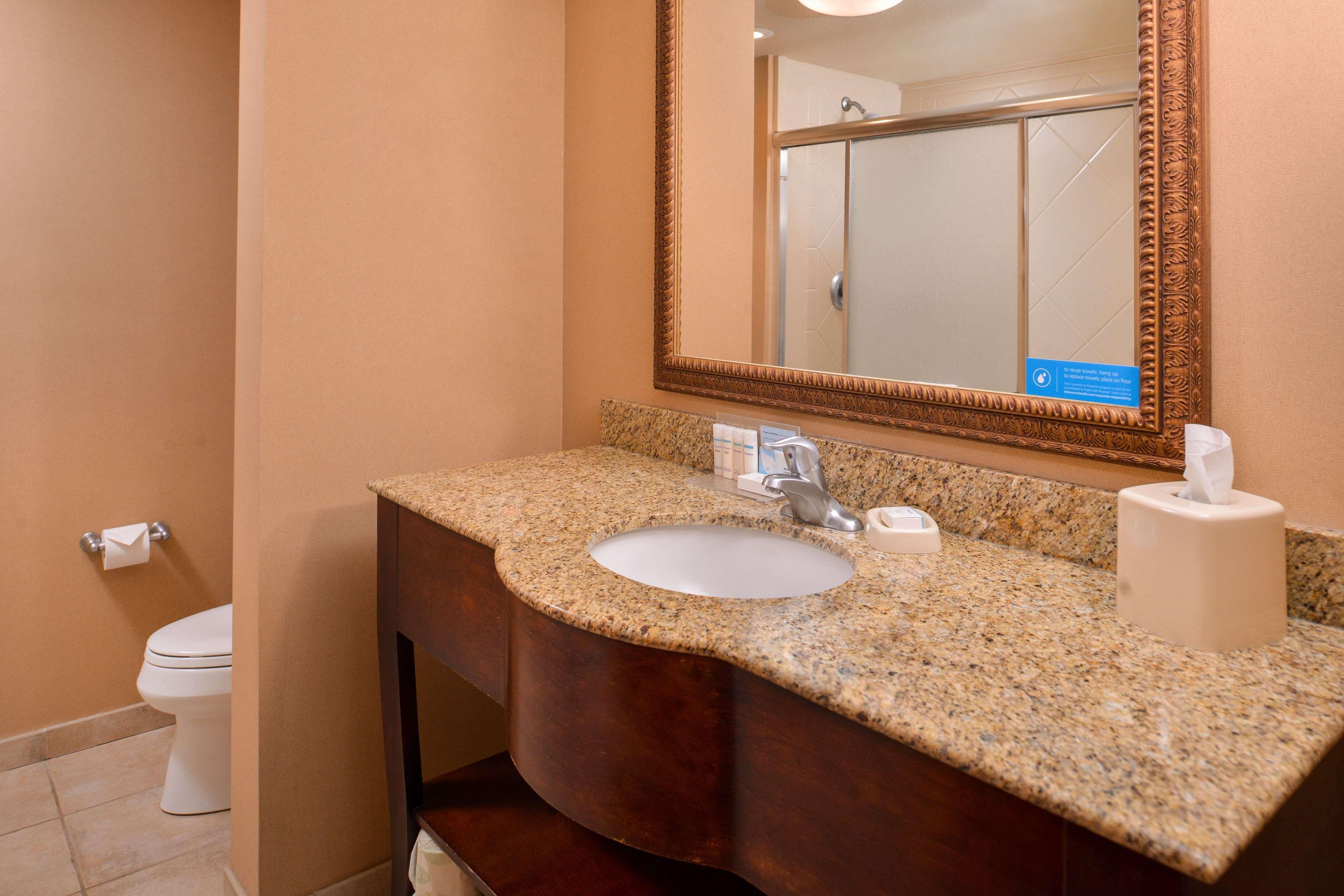 Hampton Inn Йорк Екстериор снимка